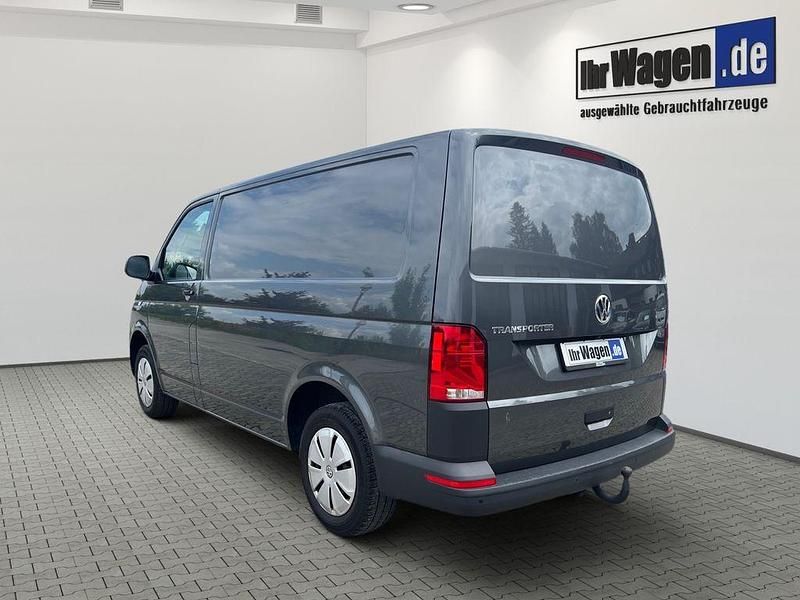 Gebraucht VW Transporter 150 PS (110 kW) 2022 Grau Van