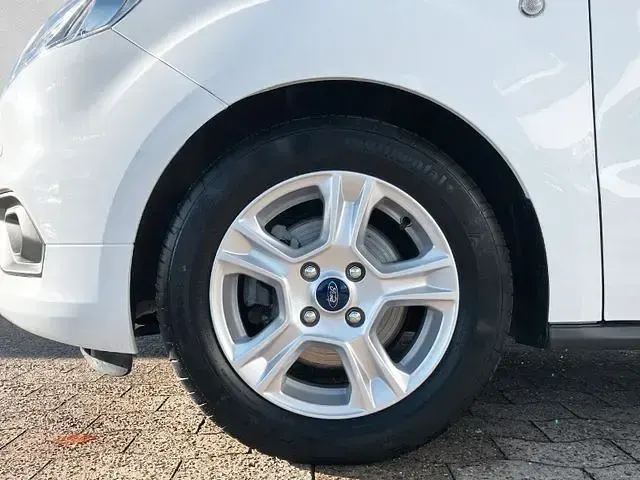 Gebraucht Ford Transit Limited 101 PS (74 kW) 2020 Weiß Van
