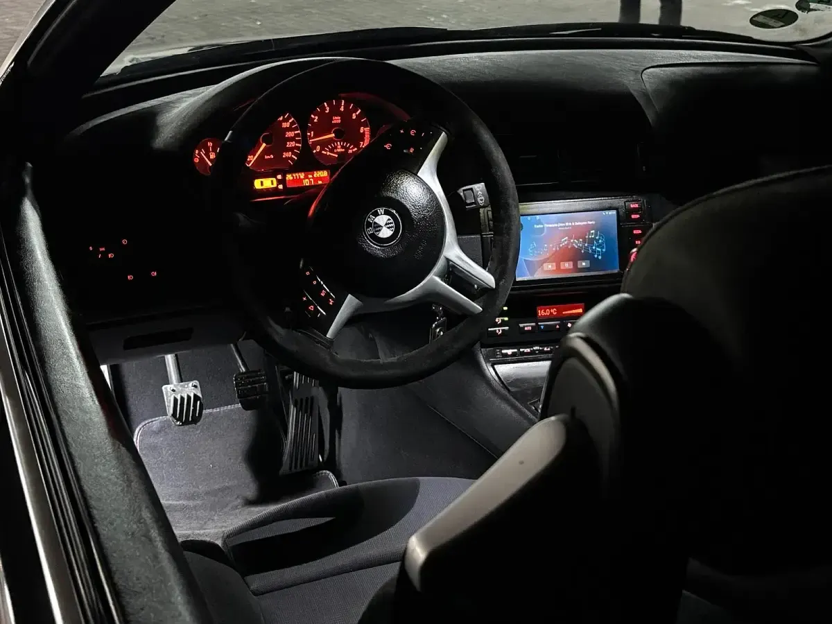 Gebraucht BMW 325 Cabriolet 192 PS (141 kW) 2001 Schwarz Cabrio