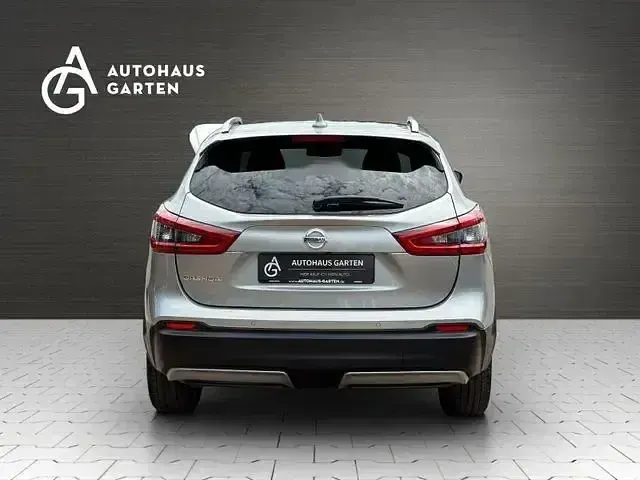 Gebraucht Nissan Qashqai N-Connecta 159 PS (116 kW) 2020 Silber SUV