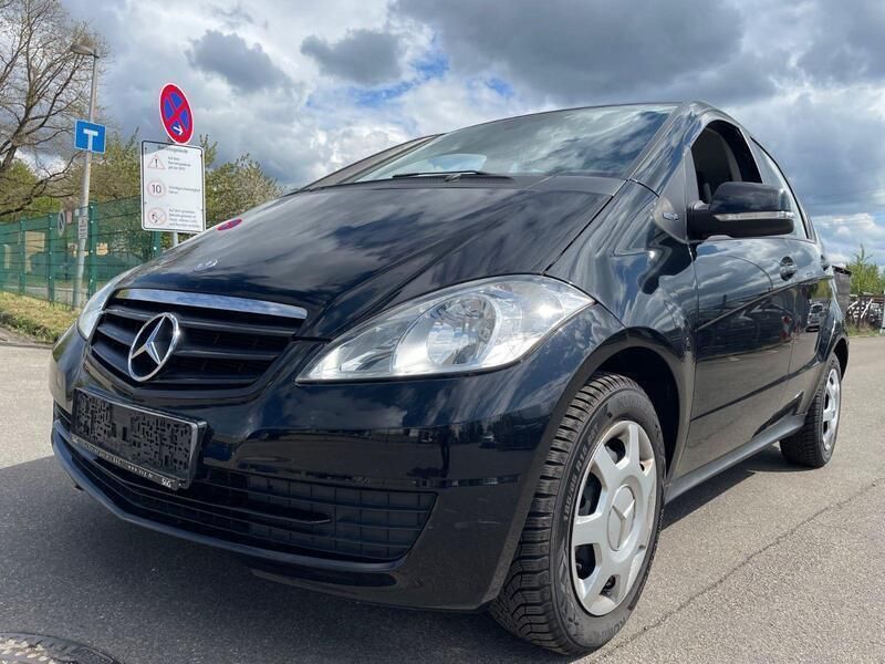 Black metallic Gebraucht 2012 Mercedes A160 Kleinwagen | 4.999 € (Superpreis) - Bild 1/4
