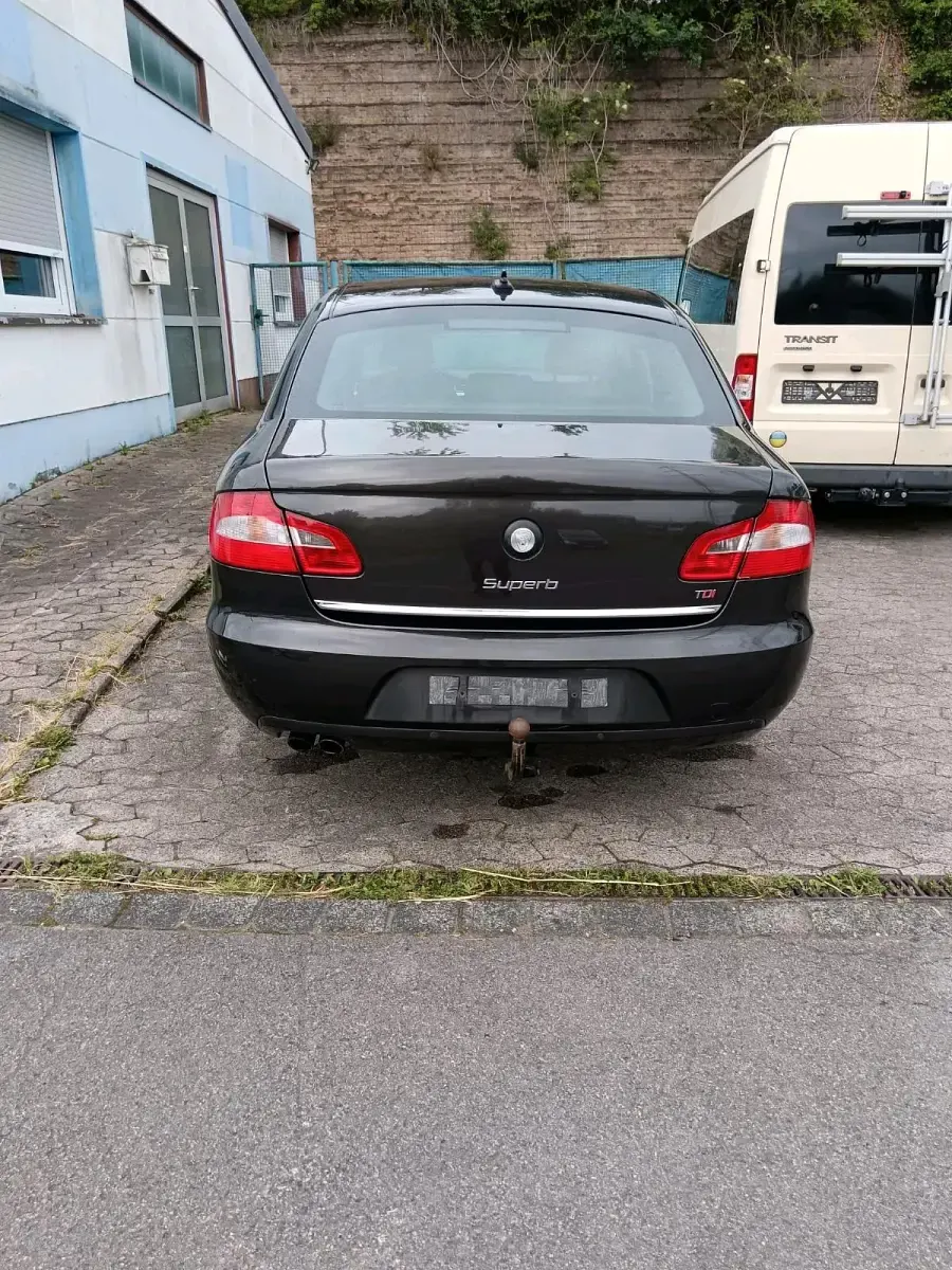 Gebraucht Skoda Superb 170 PS (125 kW) 2009 Braun Limousine