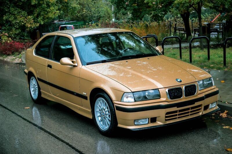 Gold Gebraucht 1998 BMW 323 Compact Sport Line Kleinwagen | 7.500 € - Bild 1/4