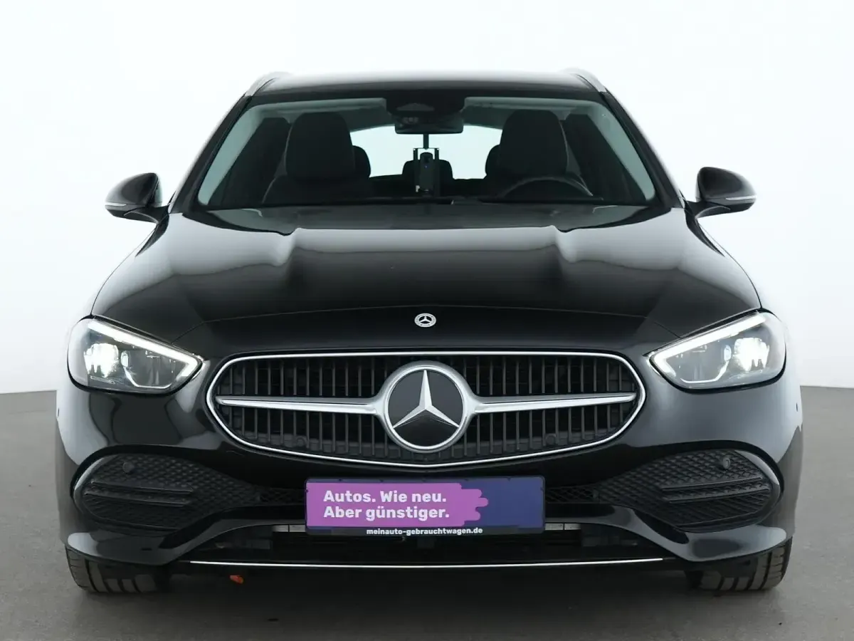 Gebraucht Mercedes C200 Avantgarde 163 PS (119 kW) 2025 Schwarz Limousine