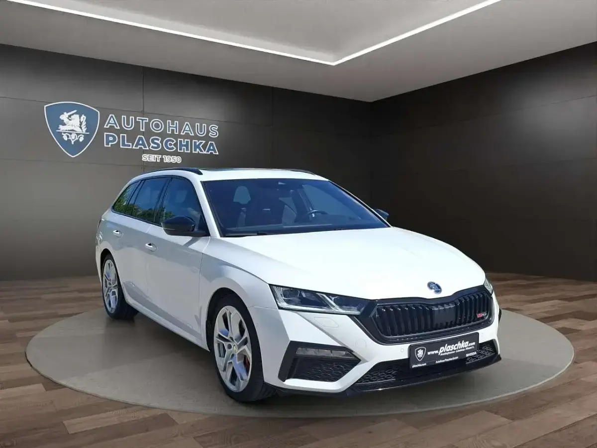 Gebraucht Skoda Octavia RS 245 PS (180 kW) 2021 Candyweiß (f9e) Kombi