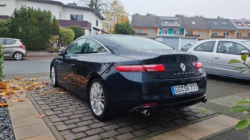 Blau Gebraucht 2010 Renault Laguna III GT Coupé | 7.999 € - Bild 1/4