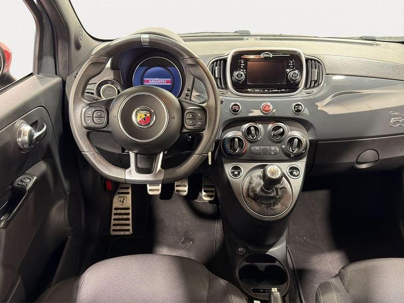 Gebraucht Abarth 595 145 PS (106 kW) 2019 Colore esterno (pista grau) Limousine