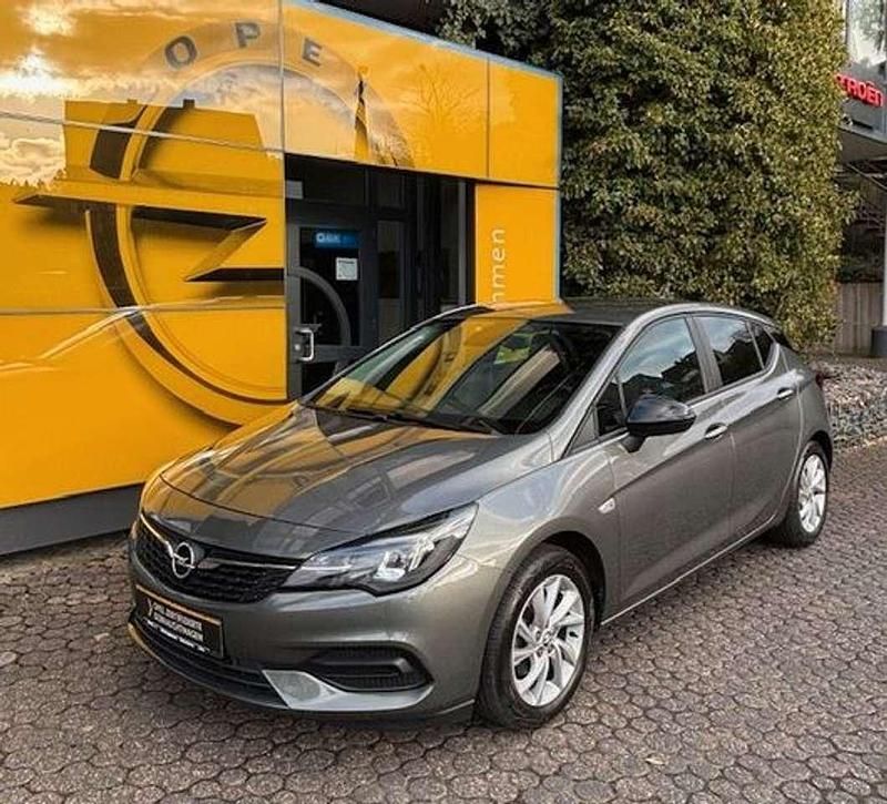 Quarz grau Gebraucht 2022 Opel Astra Edition Limousine | 16.950 € (Guter Preis) - Bild 1/4