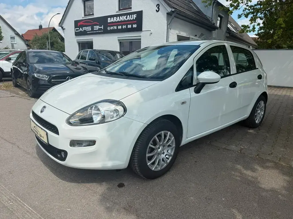 Gebraucht Fiat Punto Mystyle 69 PS (50 kW) 2016 Weiß Kleinwagen