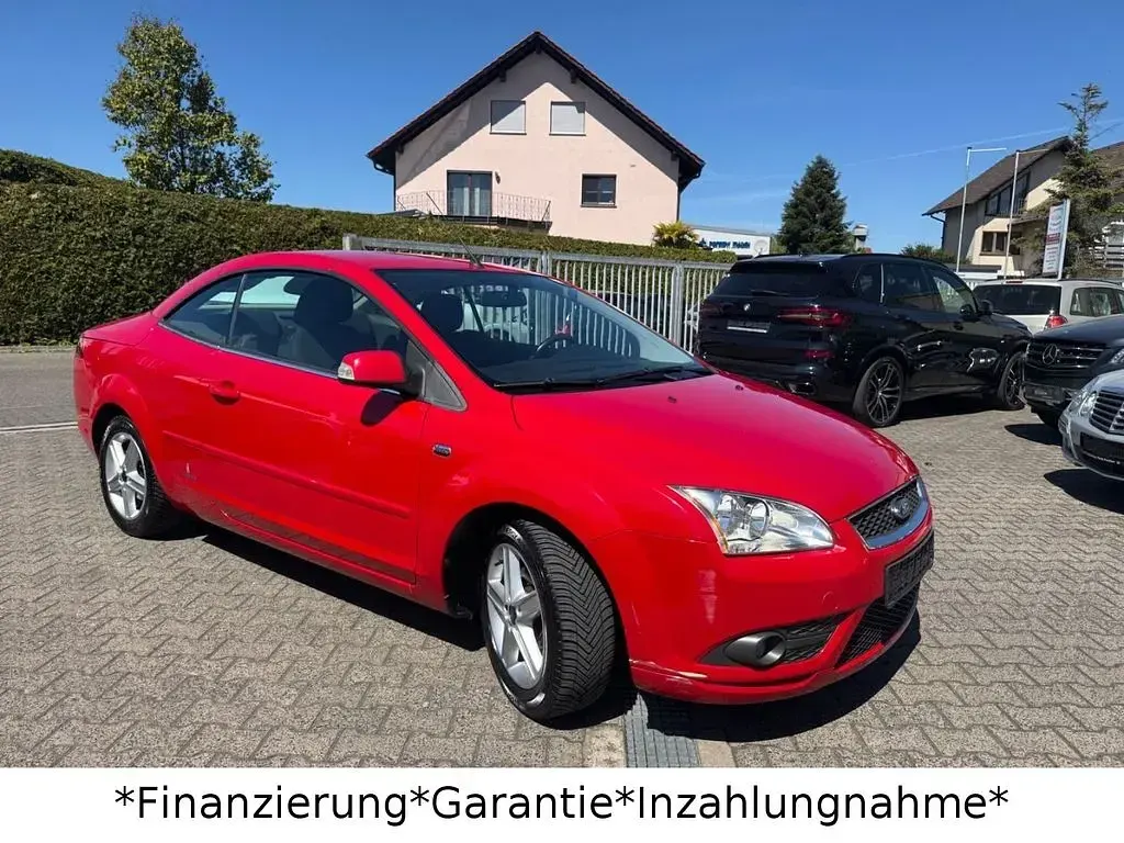 Gebraucht Ford Focus Cabriolet Trend 101 PS (74 kW) 2008 Rot Cabrio