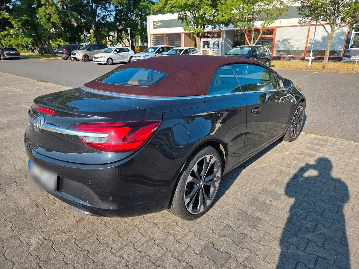 Gebraucht Opel Cascada Innovation 165 PS (121 kW) 2015 Schwarz Cabrio