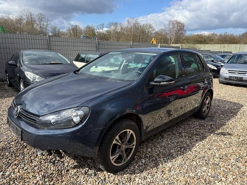 Gebraucht VW Golf VI Style 105 PS (77 kW) 2011 Blau Kleinwagen