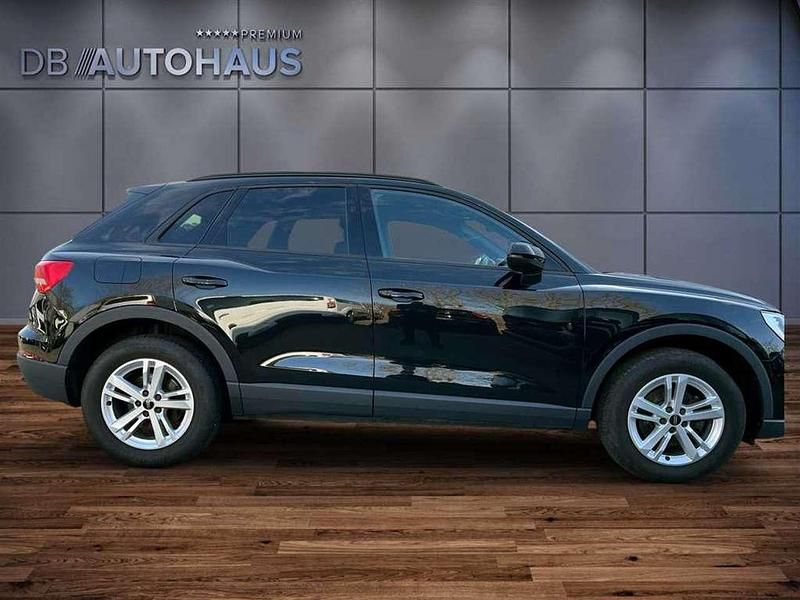 Second-hand Audi Q3 Ambiente 150 CP (110 kW) 2023 Negru SUV