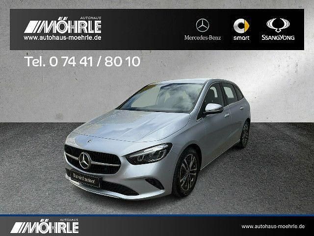 Lack hightechsilber Gebraucht 2024 Mercedes B180 Progressive Van / Kleinbus | 29.450 € (Guter Preis) - Bild 1/4