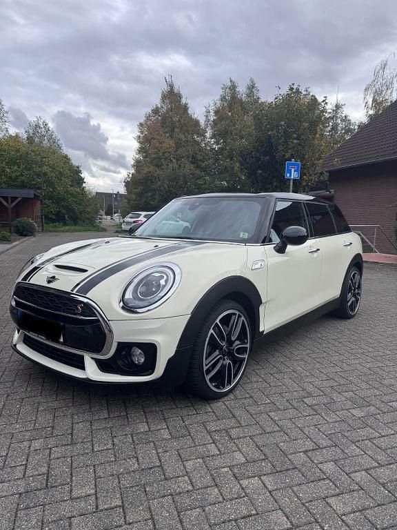Weiß Gebraucht 2019 Mini John Cooper Works Clubman Kombi | 20.600 € (Guter Preis) - Bild 1/4