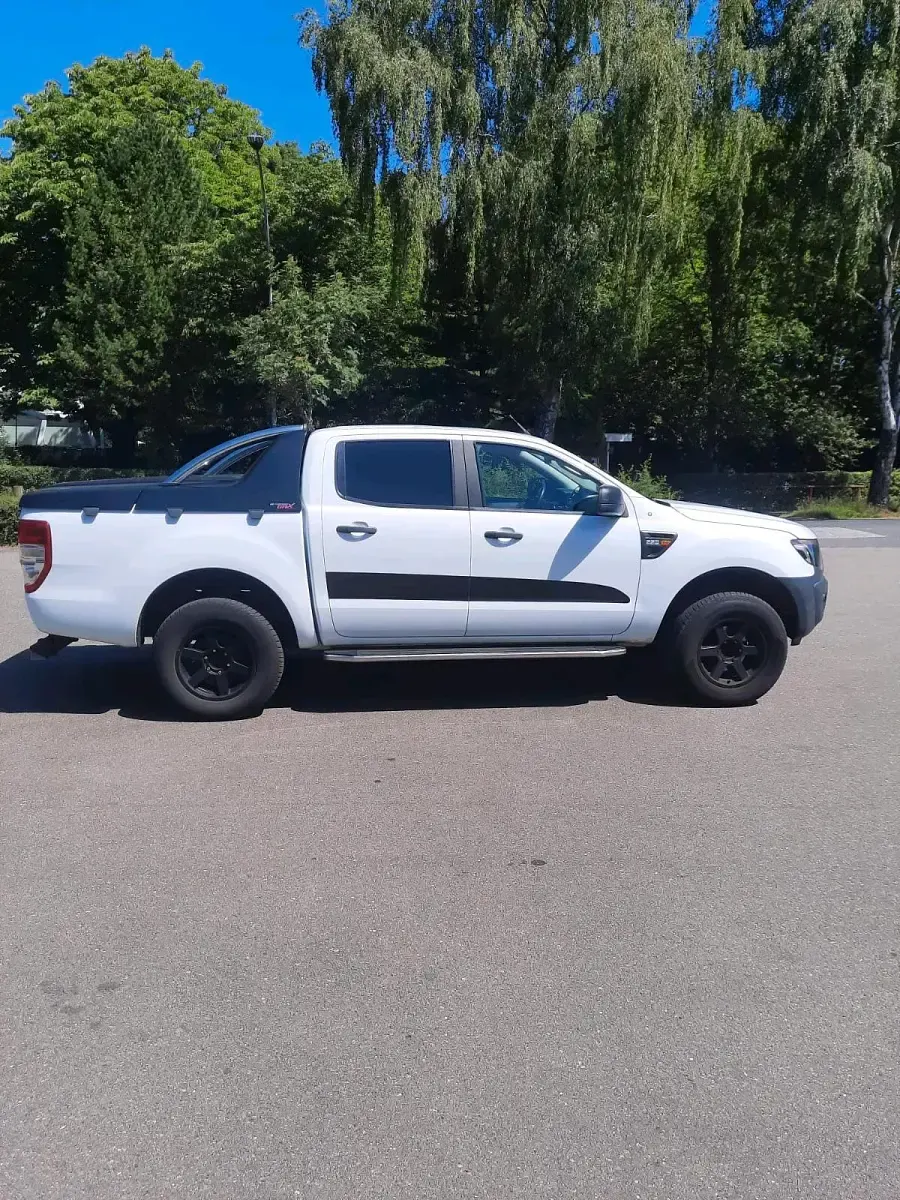 Gebraucht Ford Ranger 150 PS (110 kW) 2015 Weiß Pickup