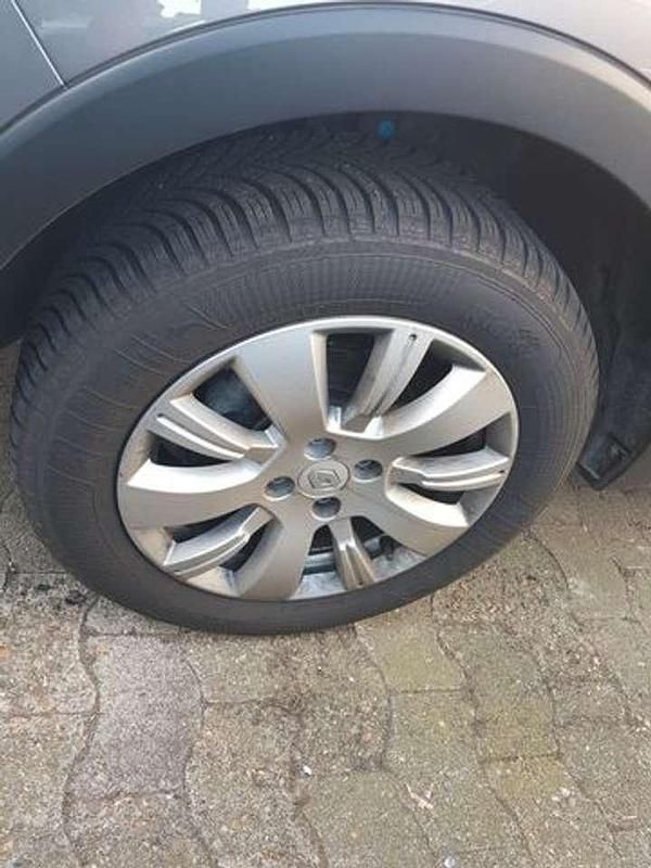 Gebraucht Renault Captur Experience 90 PS (66 kW) 2016 Grau cassiopee SUV