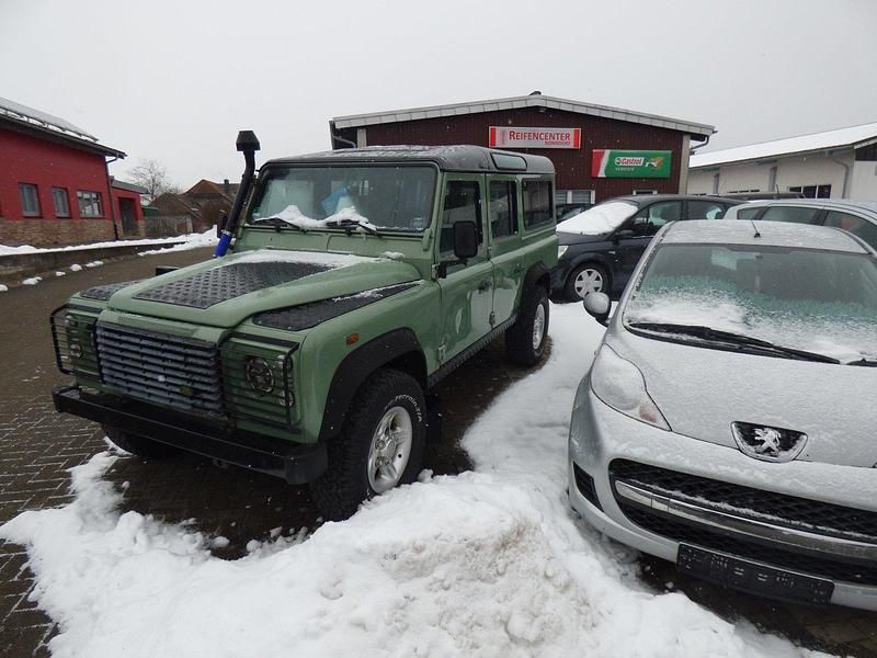 Gebraucht Land Rover Defender 122 PS (89 kW) 2002 Grün SUV