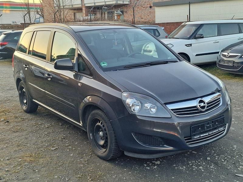 Grau Gebraucht 2012 Opel Zafira Van / Kleinbus | 2.990 € (Guter Preis) - Bild 1/4