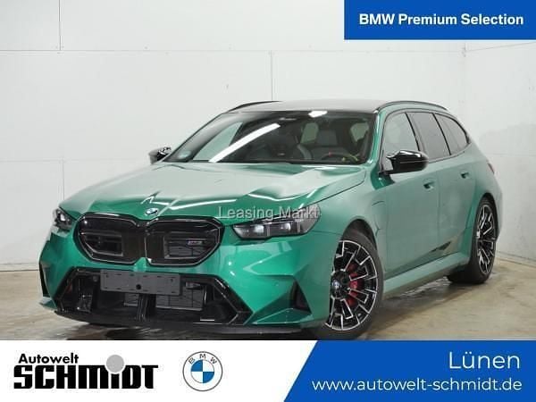 Grün (m isle of man grün) Gebraucht 2025 BMW M5 Comfort Edition Kombi | 125.880 € (Superpreis) - Bild 1/4