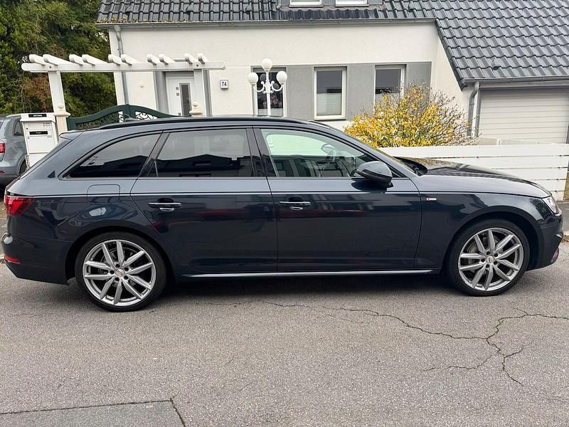 Gebraucht Audi A4 S-Line 190 PS (139 kW) 2017 Blau Kombi