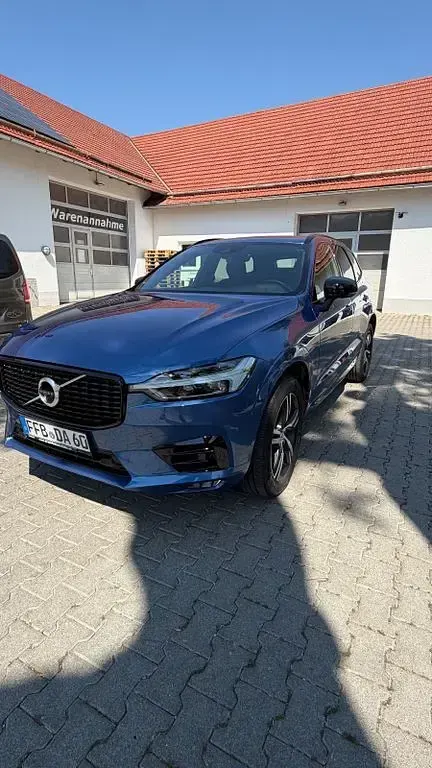Gebraucht Volvo XC60 R-Design 235 PS (172 kW) 2020 Blau SUV