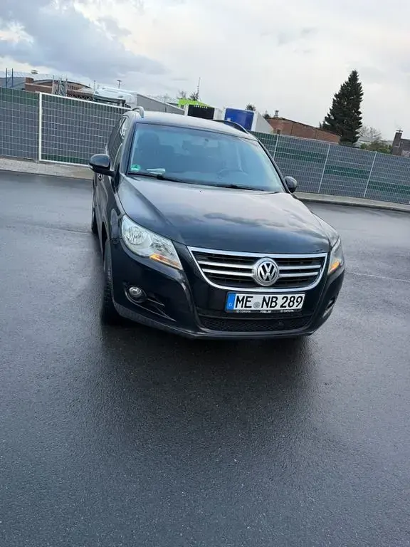 Gebraucht VW Tiguan 150 PS (110 kW) 2010 Schwarz SUV