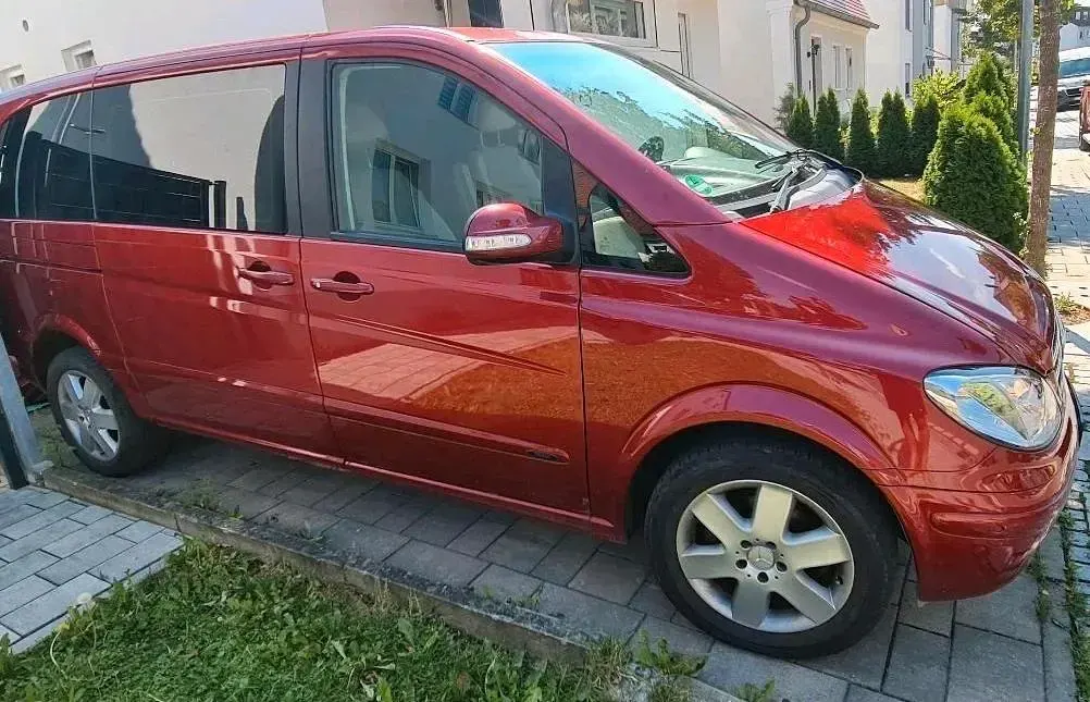 Gebraucht Mercedes Viano 150 PS (110 kW) 2005 Rot Van / Kleinbus
