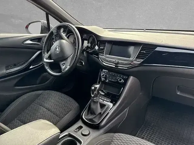 Gebraucht Opel Astra Dynamic 149 PS (109 kW) 2019 Rot (lavarot) Limousine