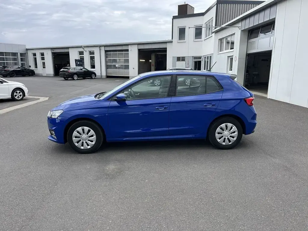 Gebraucht Skoda Fabia Essence 80 PS (58 kW) 2024 Blau Kleinwagen