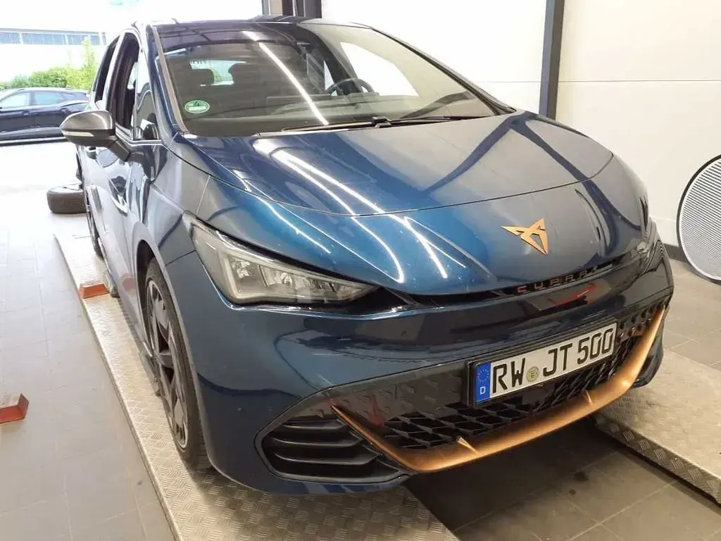 Gebraucht Cupra Born 150 kW (204 PS) 2022 Aurorablau Kleinwagen