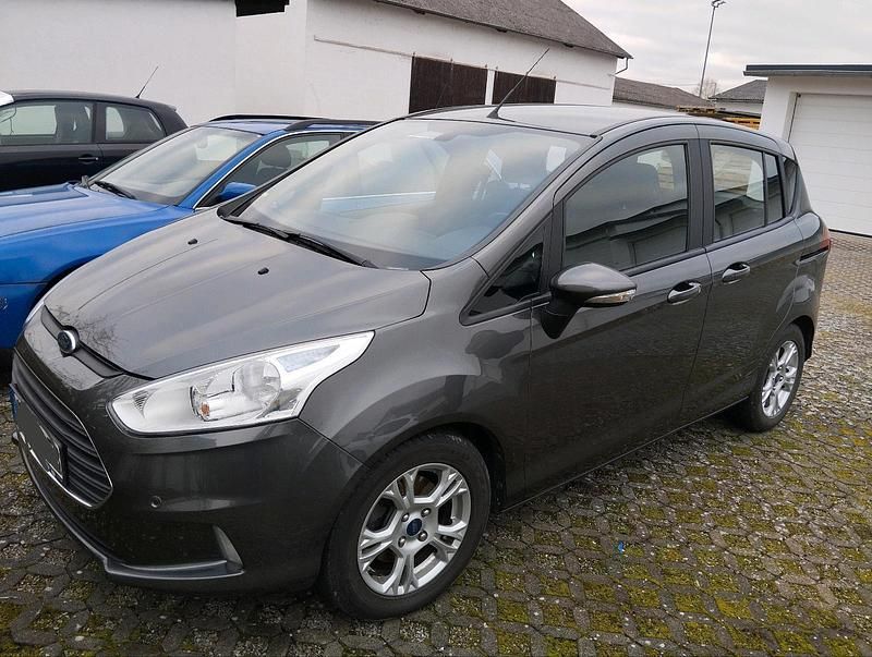 Grau Gebraucht 2017 Ford B-MAX Van / Kleinbus | 8.950 € (Fairer Preis) - Bild 1/4