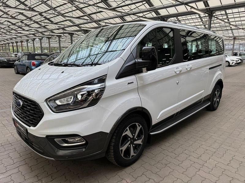Gebraucht Ford Tourneo Active 131 PS (96 kW) 2022 Frostweiß Van / Kleinbus