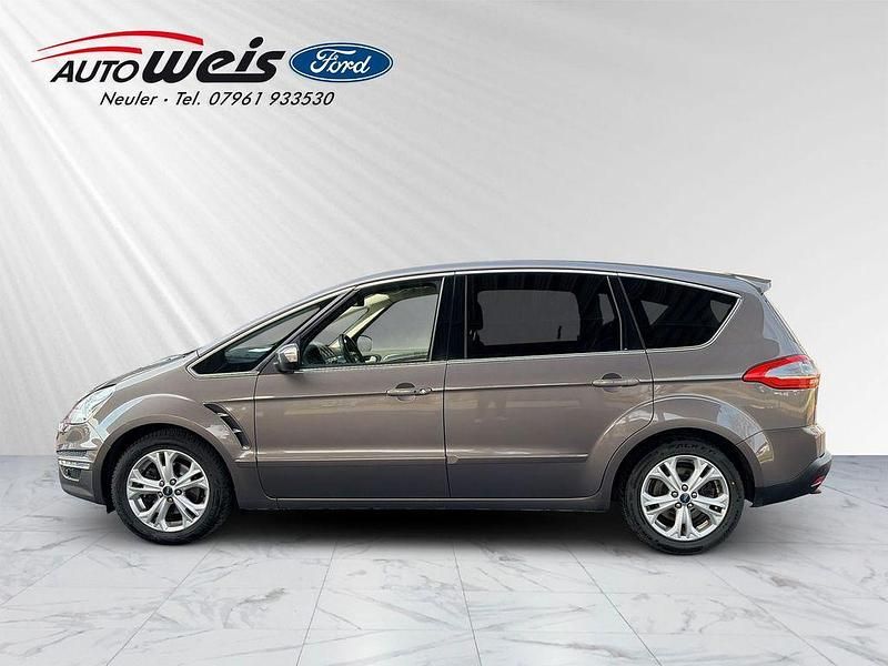 Gebraucht Ford S-MAX Titanium 163 PS (119 kW) 2013 Braun Van / Kleinbus
