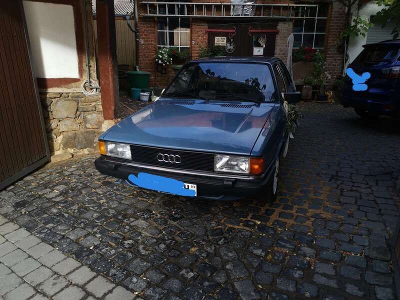 Blau Gebraucht 1982 Audi 80 Limousine | 4.999 € - Bild 1/4