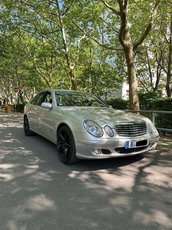 Gebraucht 2002 Mercedes E240 Limousine | 6.799 € (Etwas zu teuer) - Bild 1/4
