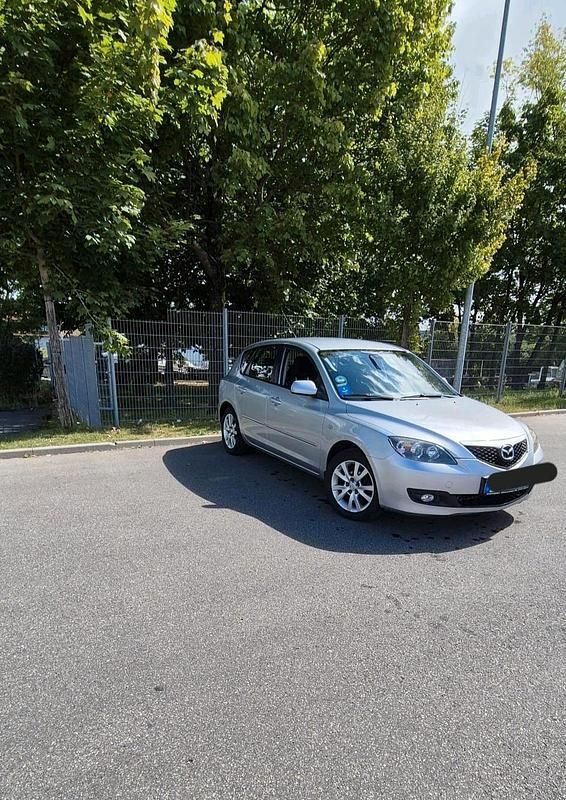 Silber Gebraucht 2007 Mazda 3 Limousine | 3.100 € (Fairer Preis) - Bild 1/4