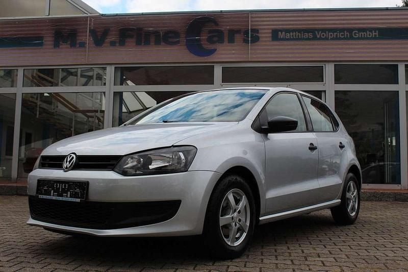Silber Gebraucht 2009 VW Polo Trendline Kleinwagen | 6.600 € (Teuer) - Bild 1/4