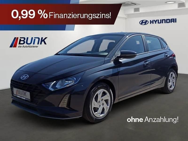 Neu Hyundai i20 Select 79 PS (58 kW) 2025 Aurora grey Limousine