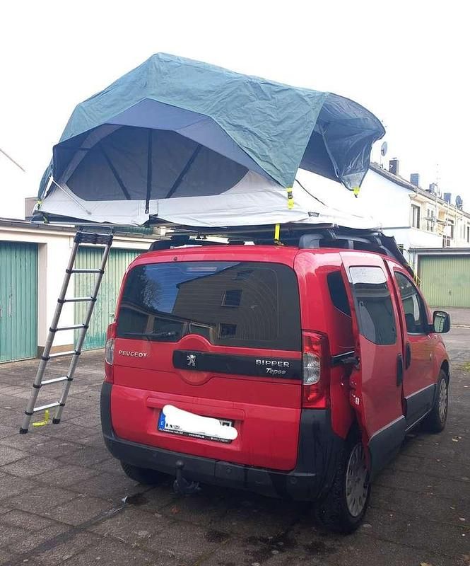 Gebraucht Peugeot TePee 75 PS (55 kW) 2010 Rot Kombi