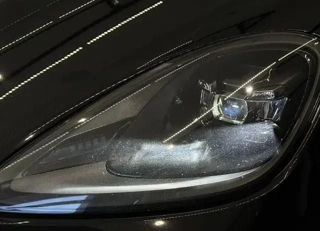 Gebraucht Porsche Cayenne Platinum Edition 462 PS (339 kW) 2023 Chromitschwarz SUV