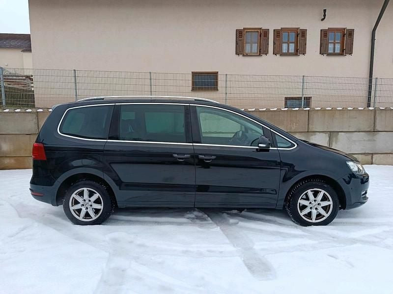 Gebraucht VW Sharan Highline 170 PS (125 kW) 2011 Schwarz Van / Kleinbus