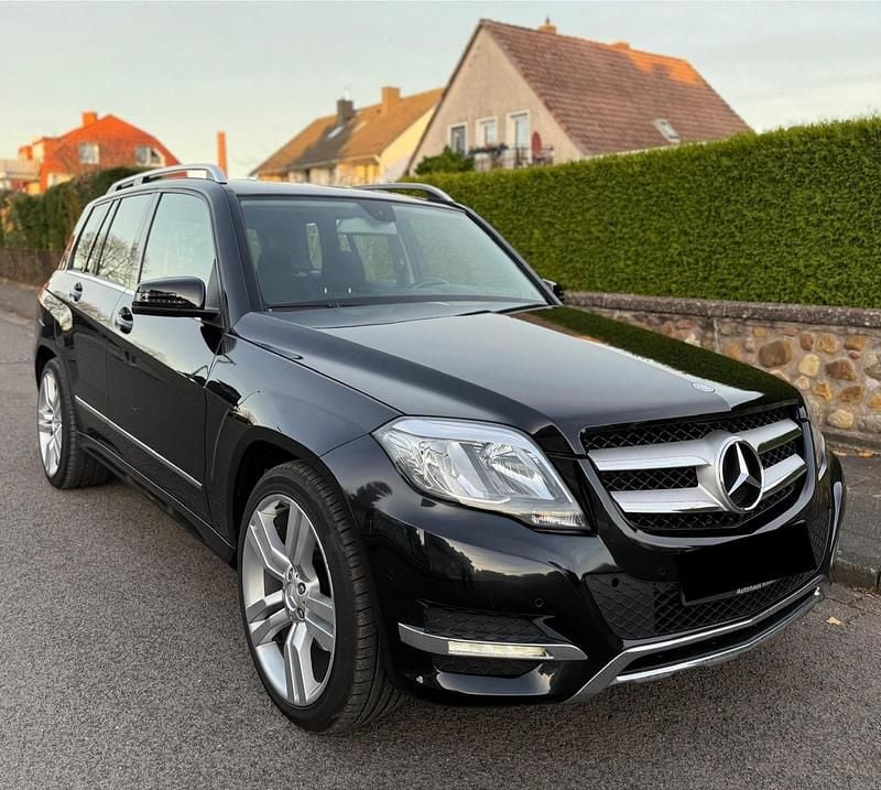 Schwarz Gebraucht 2013 Mercedes GLK220 SUV | 9.950 € (Superpreis) - Bild 1/4