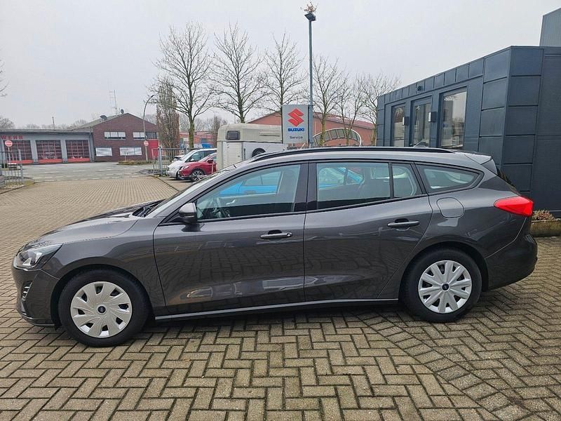Gebraucht Ford Focus Trend 95 PS (69 kW) 2020 Grau Kombi