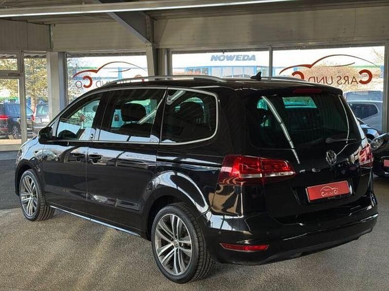 Gebraucht VW Sharan 184 PS (135 kW) 2017 Schwarz Van / Kleinbus