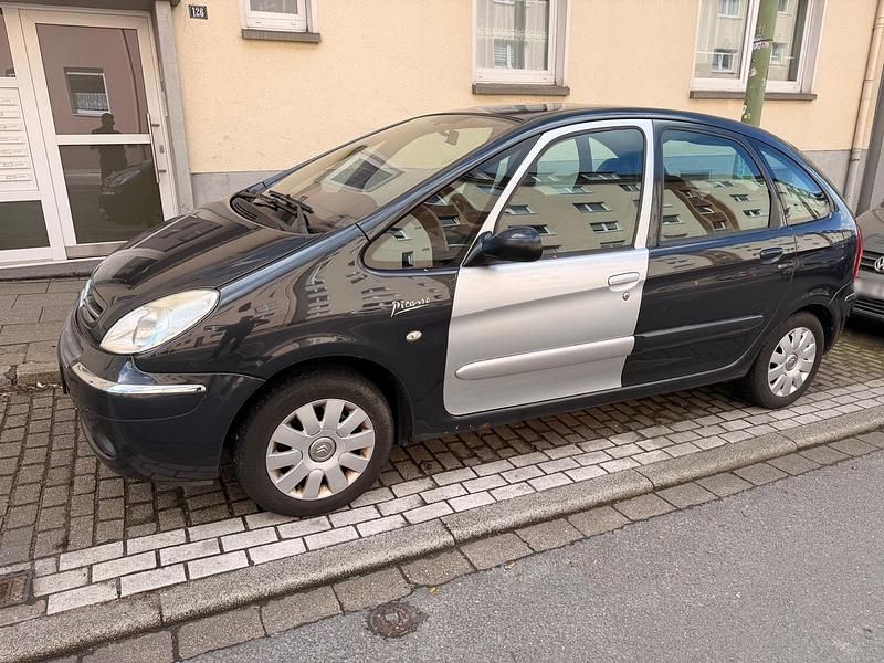 Gebraucht Citroën Xsara Picasso 109 PS (80 kW) 2008 Schwarz Van / Kleinbus