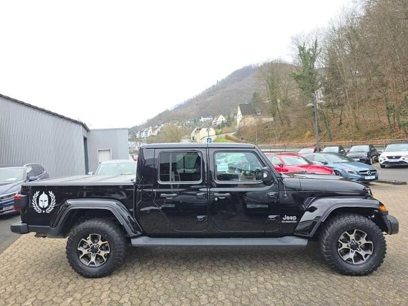 Gebraucht Jeep Gladiator Overland 264 PS (194 kW) 2021 Schwarz Pickup