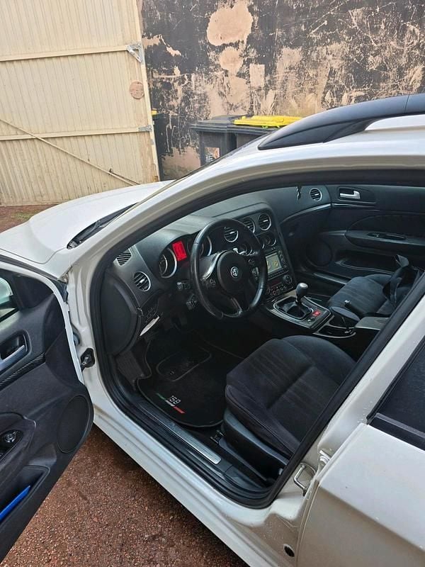 Gebraucht Alfa Romeo 159 210 PS (154 kW) 2009 Weiß Kombi