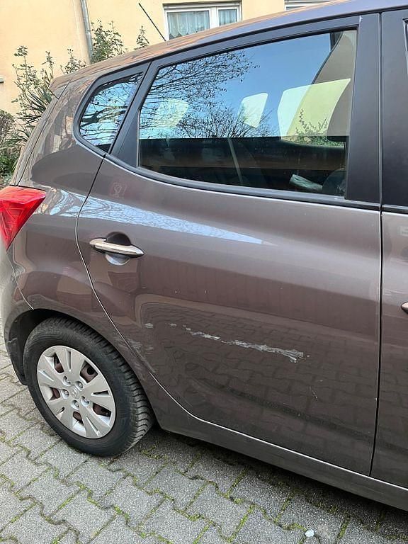 Gebraucht Hyundai ix20 125 PS (91 kW) 2014 Braun Kleinwagen