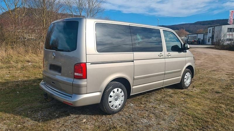 Gebraucht VW T5 140 PS (102 kW) 2013 Beige Van